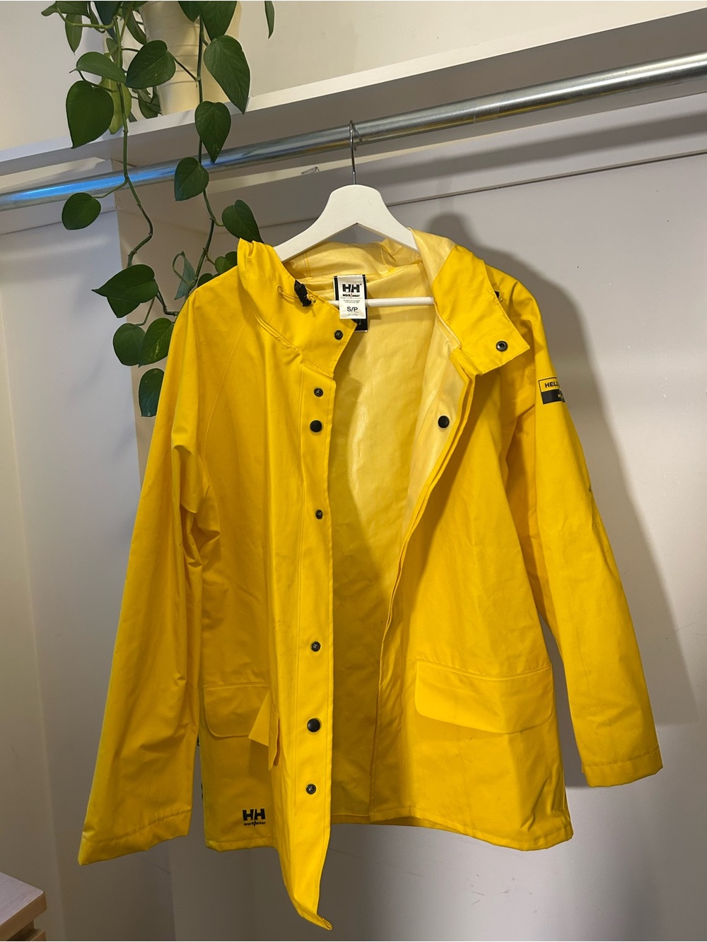 Helly Hansen Women's Bright Yellow Hooded raincoat